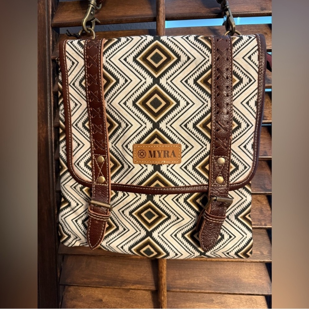 Myra Bag-Canyon Star Conceal Carry - Picture 12 of 13